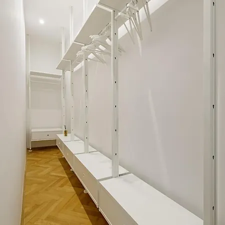 Golden Heritage In The Heart Of Old Town Apartmán *